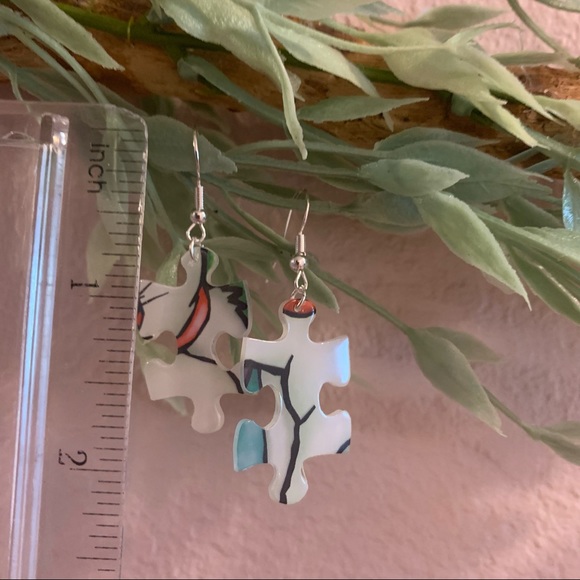 Handmade plastic puzzle earrings - Picture 9 of 10